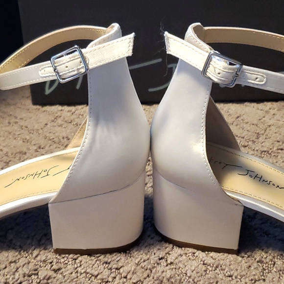 Betsey Johnson block heels - Picture 5 of 9